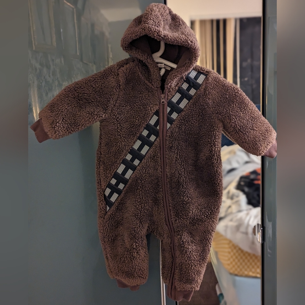 GAP Star Wars Chewbacca costume, 6-12 months.